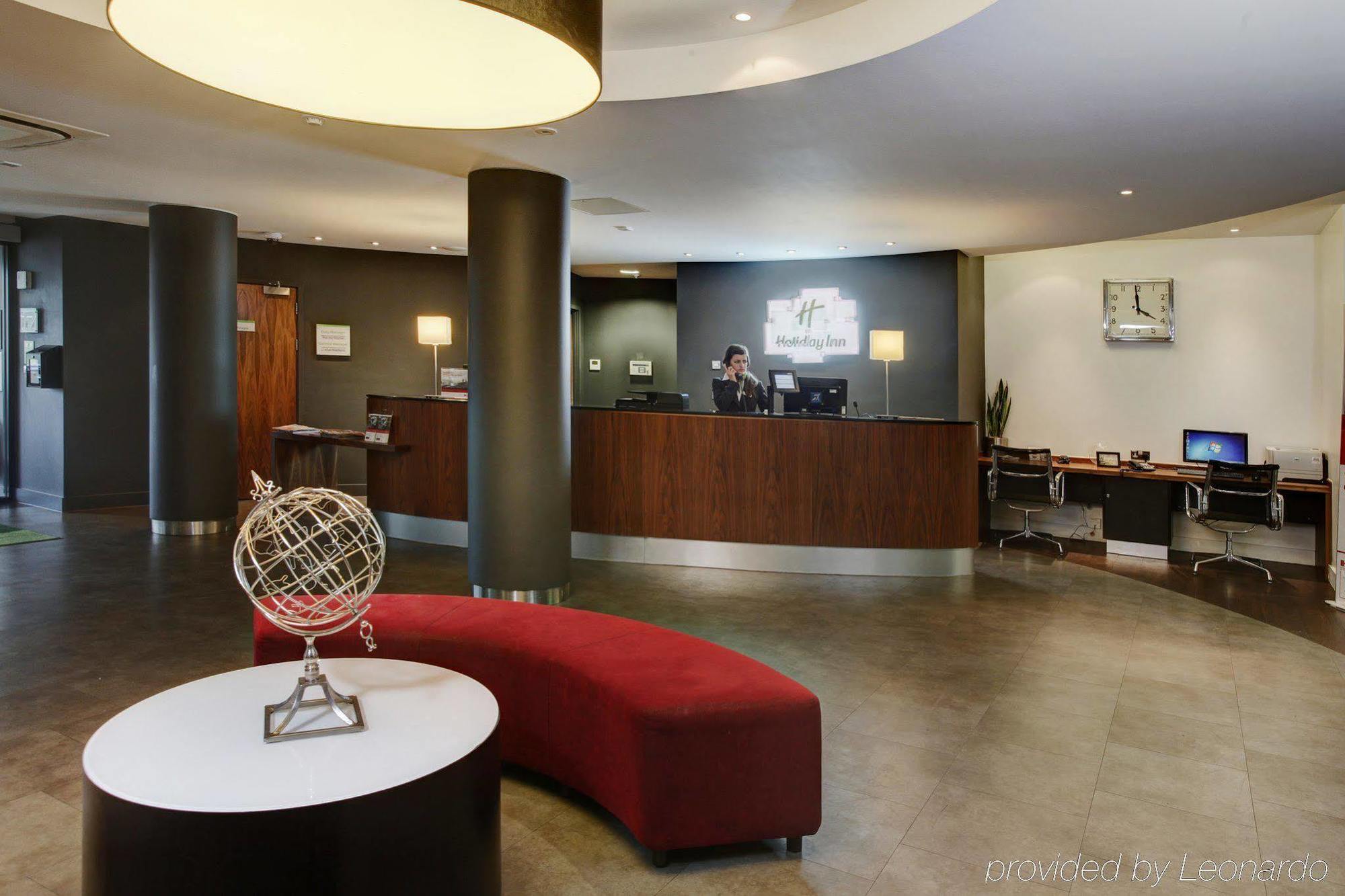Hotel London Airport By Ihg 3*