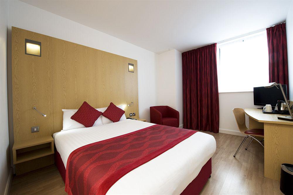 London Luton Airport By Ihg