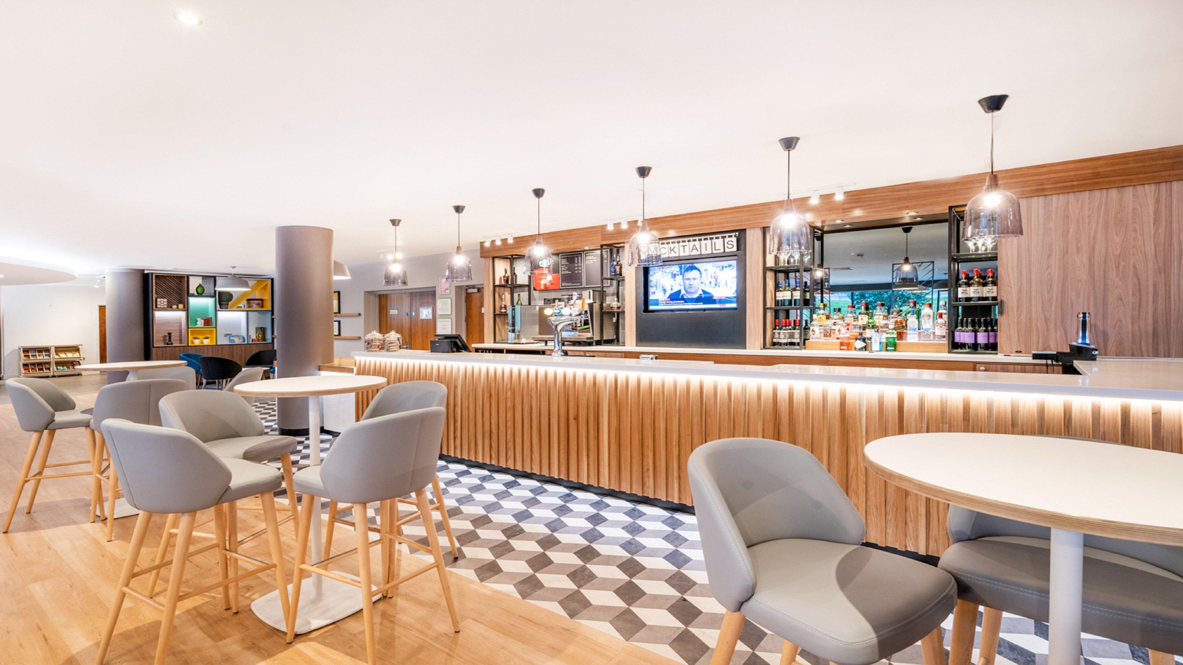 London Luton Airport By Ihg Hotel 3*